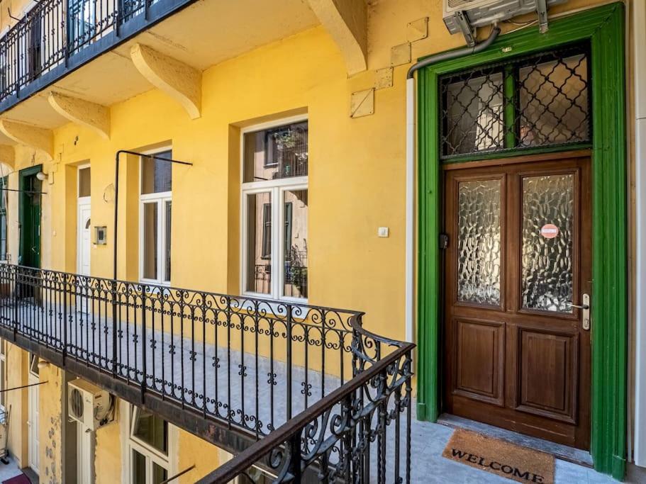 Apartman Mexicopo With Garage